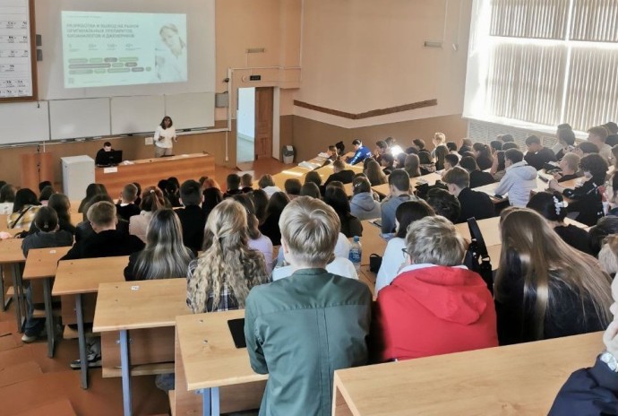 Первокурсникам ЯГТУ представили перспективы работы в Ярославской области