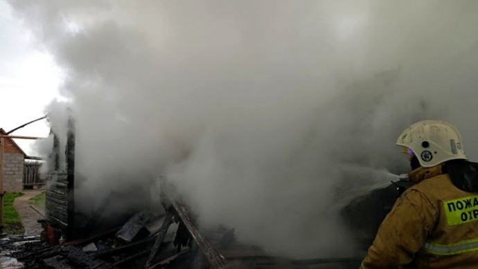 Появились кадры с места взрыва газа под Астраханью 