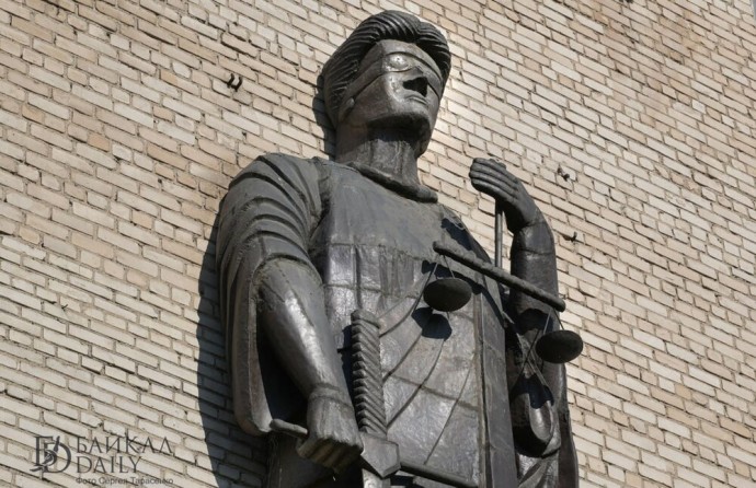 Покалечившаяся в бассейне улан-удэнка засудила его владельца