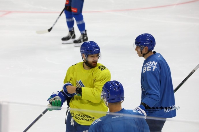 Форвард «Салавата Юлаева» выбыл из игры на полгода из-за травмы