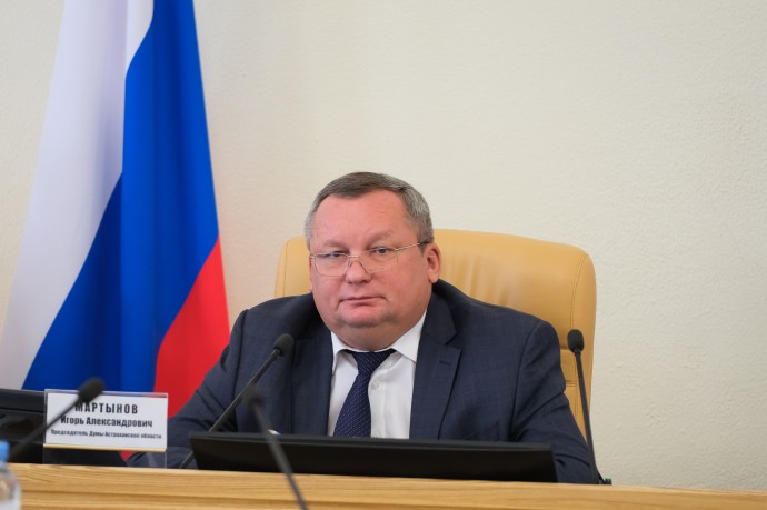 Бюджетные игры: астраханские коммунисты не поддались «прессингу» главы облдумы