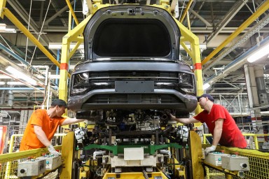 В СФ призвали усилить научно-исследовательскую и техническую работу в автопроме