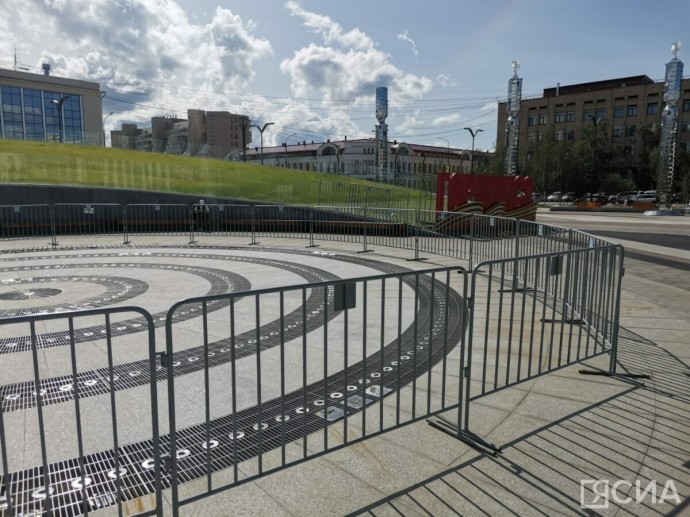 Айсен Николаев высказался за снятие ограничений на площади Республики в Якутске и набережной в Покровске