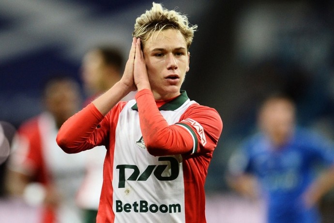 Батраков признал, что хочет уехать из "Локомотива" в Европу: "Всё зависит от ситуации" Батраков признал, что хочет уехать из "Локомотива" в Европу: "Всё зависит от ситуации"