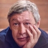 Михаил Ефремов стал ездить на общественном транспорте. Фотографии появились в СМИ