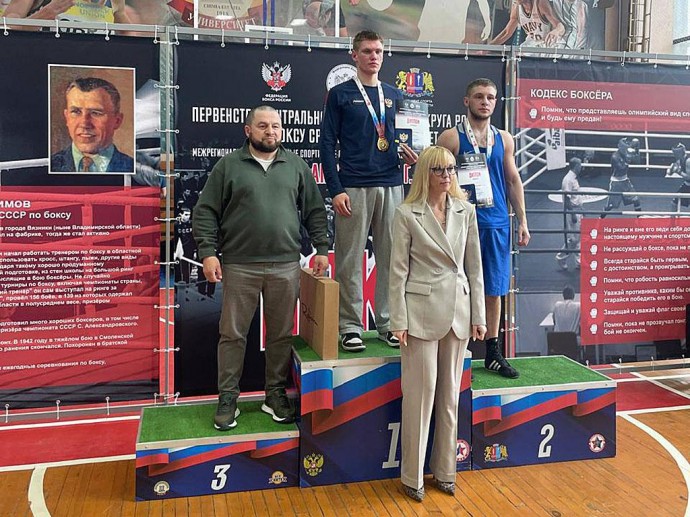 Три белгородских боксёра выиграли юниорское первенство ЦФО