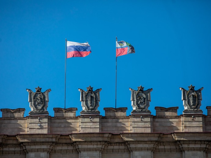 Губернатор Гладков наградил бойца СВО за защиту Белгородской области Губернатор Гладков наградил бойца СВО за защиту Белгородской области