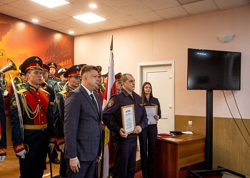 В Благовещенске сотрудников Росгвардии поздравили с профессиональным праздником