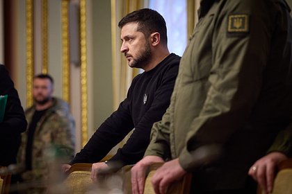 Окружение Зеленского уличили в переводе коррупционных денег на счета в ОАЭ