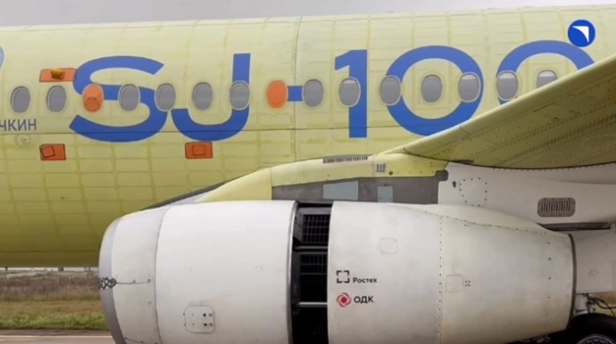 ОАК испытала режим реверса авиадвигателя ПД-8 в составе самолёта SJ-100 ОАК испытала режим реверса авиадвигателя ПД-8 в составе самолёта SJ-100