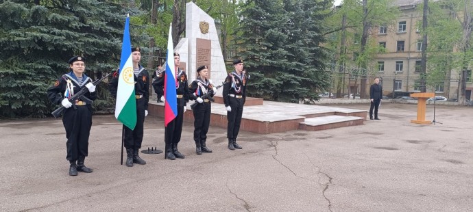 В Уфе почтили память павших бойцов СОБР