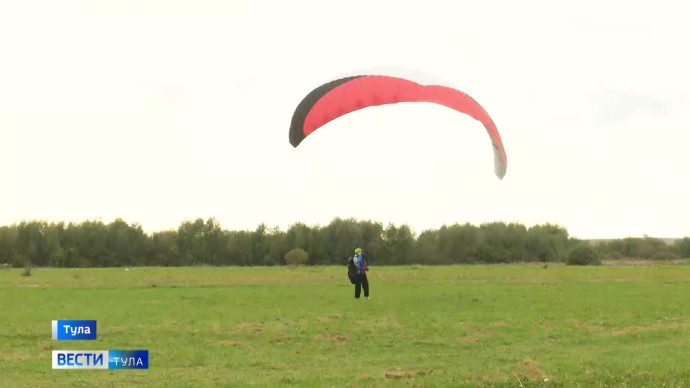 Тульские ветераны СВО взмыли в небо на параплане