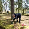 Новгородские спасатели провели уборку на воинском захоронении в Новоселицах