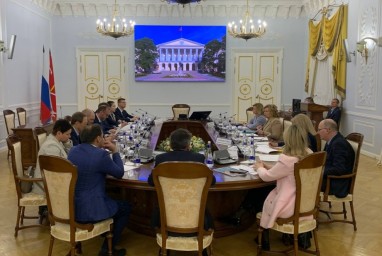 В Петербурге будет разработана «дорожная карта» по реализации мер для повышения рождаемости