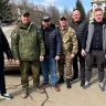 Гуманитарная помощь и поддержка: сахалинцы передали подарки бойцам и школьникам в ДНР