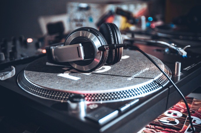 Цигун, танцы и акустические концерты: в столичных парках подготовили программу на выходные Цигун, танцы и акустические концерты: в столичных парках подготовили программу на выходные