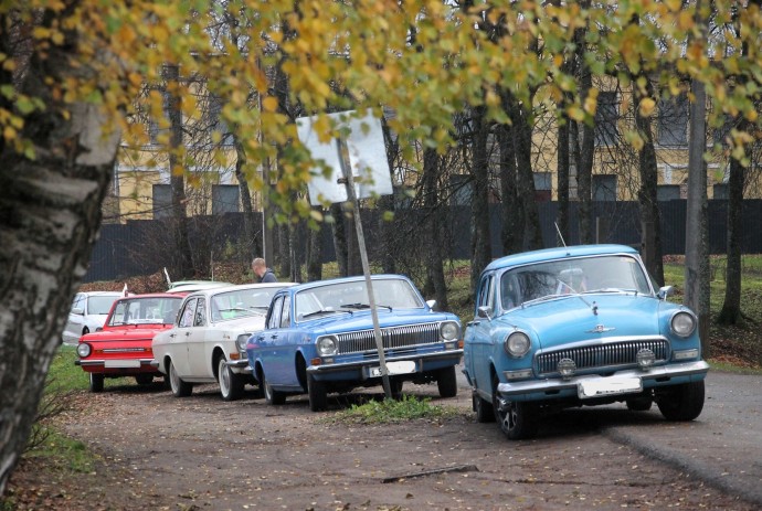 Автомотоклуб «Ретро Новгород» закрыл сезон фестивалем «Демянский вираж»