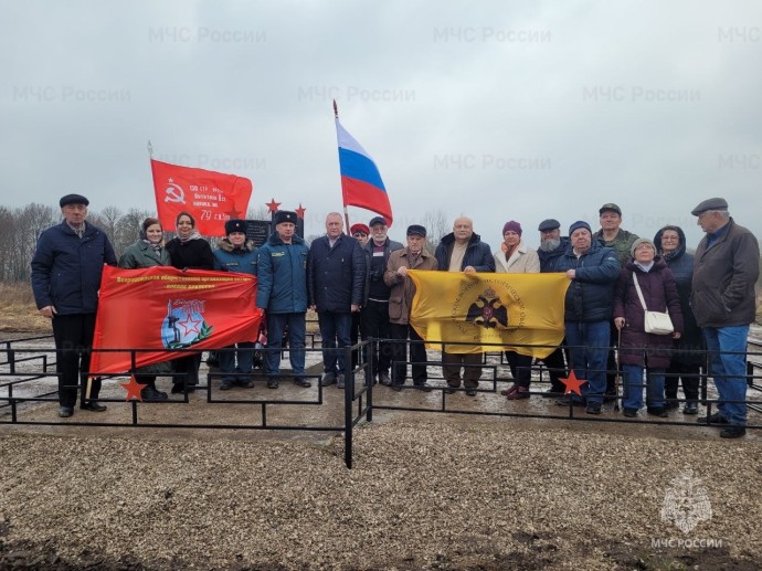 В Одоевском районе открыли памятник воинам-освободителям на месте боев 1941 года В Одоевском районе открыли памятник воинам-освободителям на месте боев 1941 года