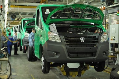 ГАЗ в августе перейдёт на четырёхдневную рабочую неделю на фоне сокращения рынка