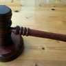 Суд арестовал двух фигурантов дела о массовом отравлении алкоголем в Ленобласти