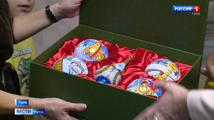 Тульские семьи могут создать ёлочные игрушки и самовары для конкурса «Семейная мастерская»