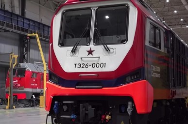 БМЗ отправил на испытания новый грузопассажирский тепловоз ТЭ26