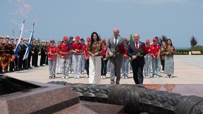 Дмитрий Чернышенко поздравил граждан с Днём России на открытии Музея Крыма и Новороссии в Севастополе после обновления экспозиции