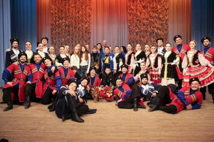Ансамбль «Ставрополье» выступил с концертами для жителей исторических регионов Ансамбль «Ставрополье» выступил с концертами для жителей исторических регионов