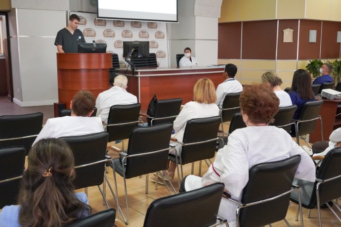 Новгородские врачи проведут конференции с коллегами из Запорожской области