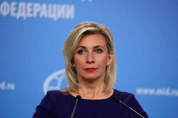Не в то играют: На стороне Москвы не мяч, а хоккейная шайба — Захарова