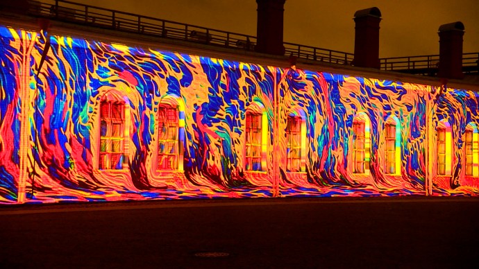 Фестиваль «Чудо света» в Петропавловской крепости приурочили ко Дню народного единства Фестиваль «Чудо света» в Петропавловской крепости приурочили ко Дню народного единства