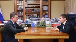 Александр Новак встретился с губернатором Ямало-Ненецкого автономного округа Дмитрием Артюховым Александр Новак встретился с губернатором Ямало-Ненецкого автономного округа Дмитрием Артюховым