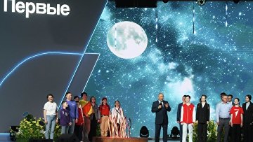Путин заявил о необходимости наращивания инфраструктуры "Движения Первых"