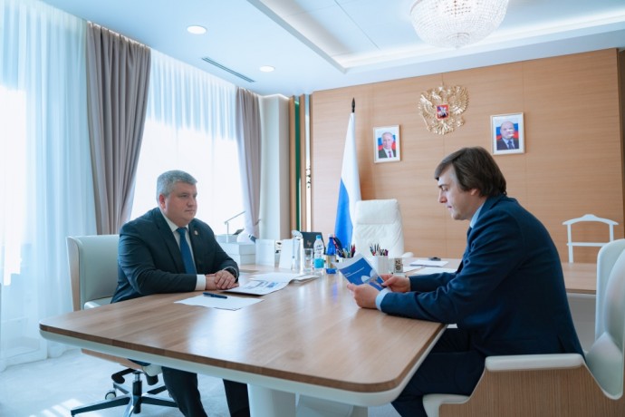 Сергей Кравцов обсудил с Александром Дроновым создание инфраструктуры в сфере образования
