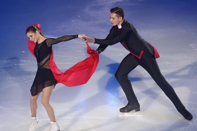 Мишина и Галлямов удивились своей победе в короткой программе после допущенных ошибок Мишина и Галлямов удивились своей победе в короткой программе после допущенных ошибок