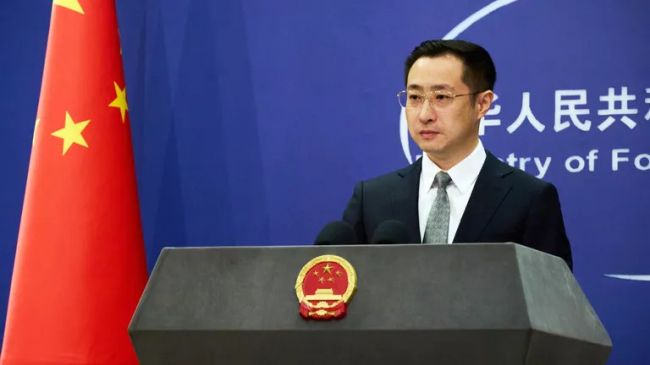 МИД КНР опроверг слова Зеленского о поставках китайских вооружений России