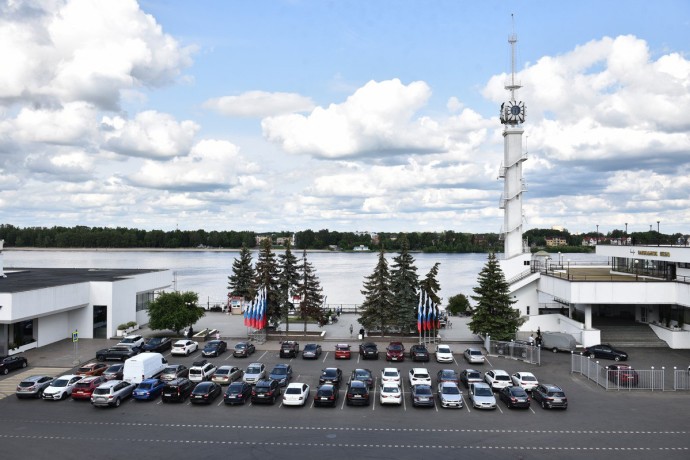 Ярославцам объяснили, где можно парковаться до введения платной парковки Ярославцам объяснили, где можно парковаться до введения платной парковки