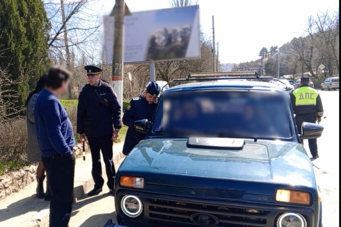 В Крыму приставы взыскали почти 600 тысяч рублей задолженности с водителей
