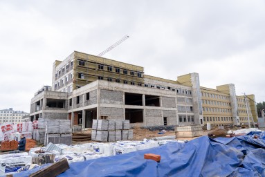 Кабмин утвердил план строительства и реконструкции 136 медобъектов по всей России