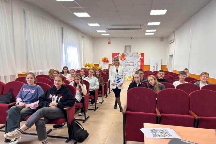 В школе п. Искателей состоялся профориентационный тренинг для учеников 8 класса