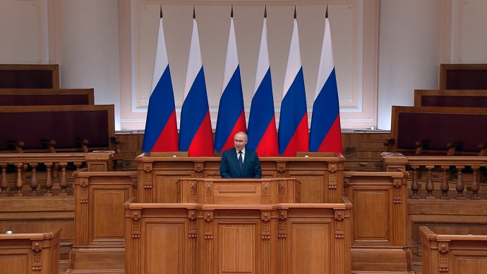 Владимир Путин заявил, что приоритетом в работе парламентариев остаются поддержка участников СВО, армии и флота