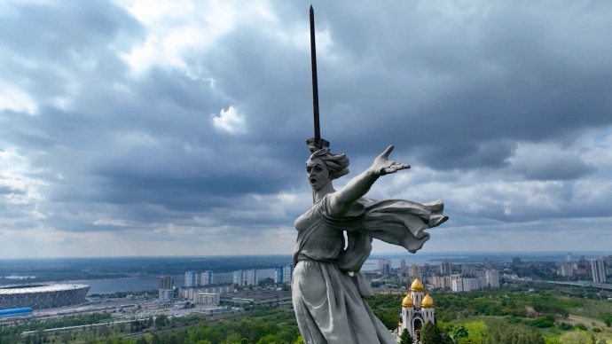 На ледоколе «Сталинград» будет храниться капсула с землей с Мамаева кургана