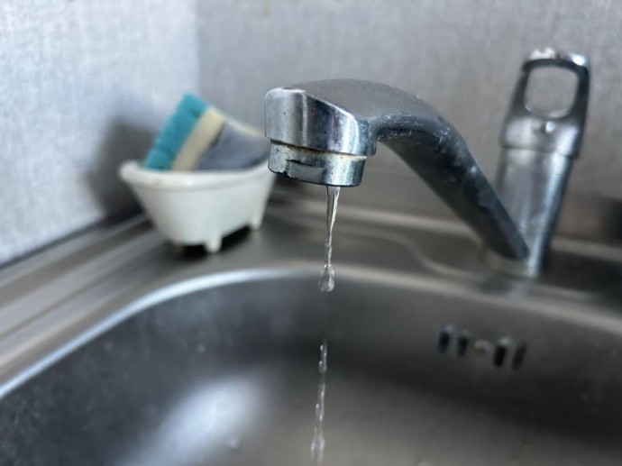 Тысячи владивостокцев останутся без воды из-за массовых отключений Тысячи владивостокцев останутся без воды из-за массовых отключений