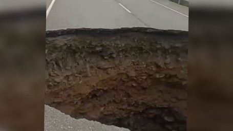 Участок федеральной дороги «Лена» в Амурской области обвалился из-за обильных осадков