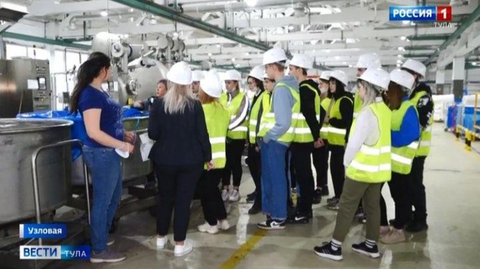 В тульских колледжах сделали акцент на востребованные профессии и поддержку участников СВО
