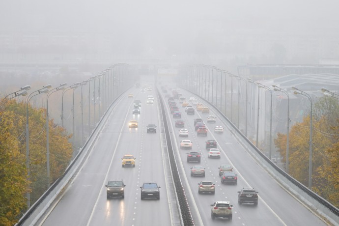 «Желтый» уровень опасности из-за тумана объявлен в Москве в ночь на 8 октября