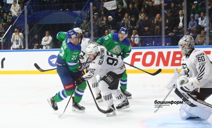 «Салават Юлаев» обыграл «Трактор»