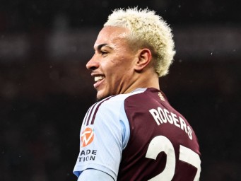 «Тоттенхэм» дома проиграл «Астон Вилле»