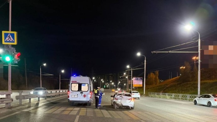 В Уфе при столкновении двух автомобилей пострадали два человека