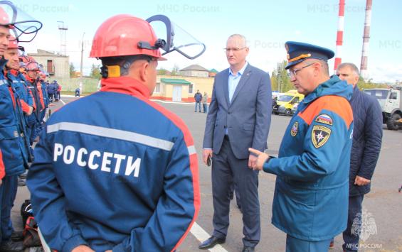 В Курской области прошли учения по ликвидации ЧС на объектах ЖКХ В Курской области прошли учения по ликвидации ЧС на объектах ЖКХ